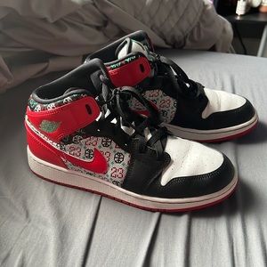 Size 6.5 Jordan’s